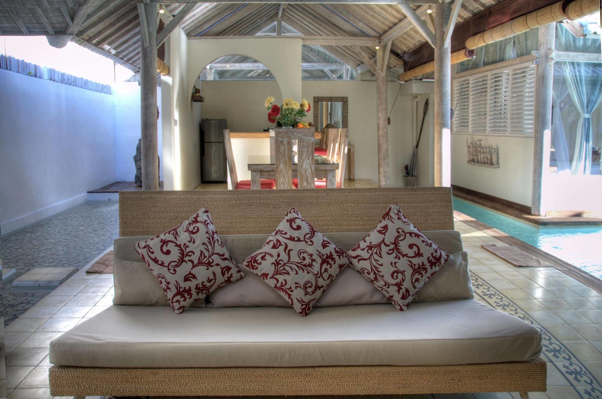 Villa Laksmana Hideaway 2 - Surrounded By Water- 2Bd Villa With Fantastic Pool! Семиньяк Экстерьер фото