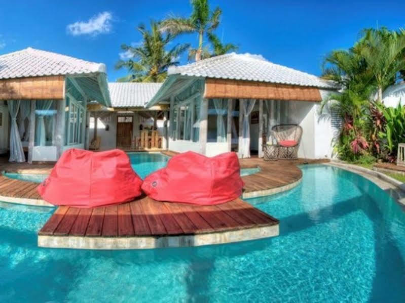 Villa Laksmana Hideaway 2 - Surrounded By Water- 2Bd Villa With Fantastic Pool! Семиньяк Экстерьер фото